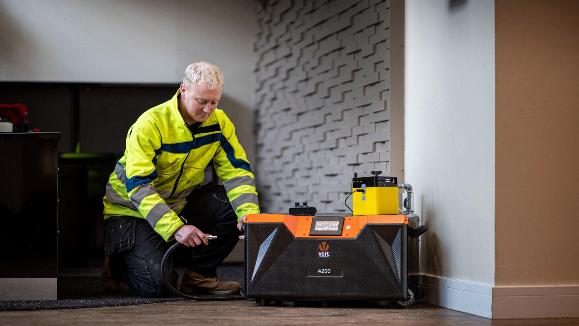Vert Technologies Launches Low-Noise 100% Duty Compressor for Faster Fibre Installations 